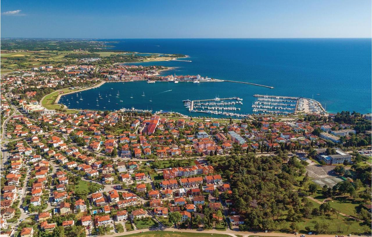 Stunning Apartment In Umag With Wifi Exterior photo